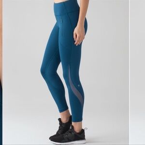 Lululemon Invigorate 7/8 Tight - Poseidon - 10